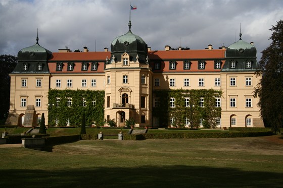 Zámek Lány